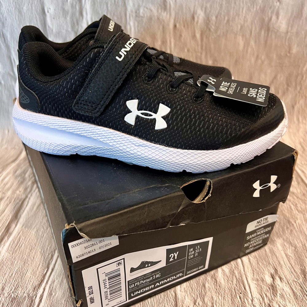 NWT kids Under Armour shoes 2Y